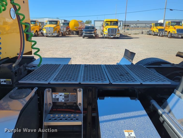 Used 2020 Kenworth T680 Conventional Day Cab in Oklahoma City, OK NextTruck